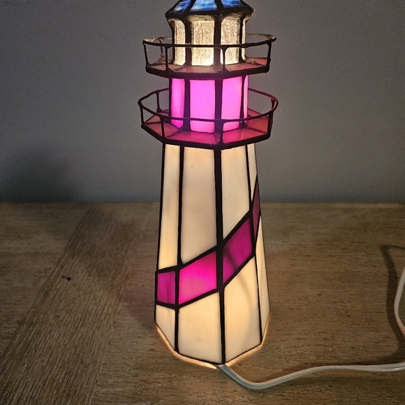 Stained Glass Lighthouse - Picture 2 of 4